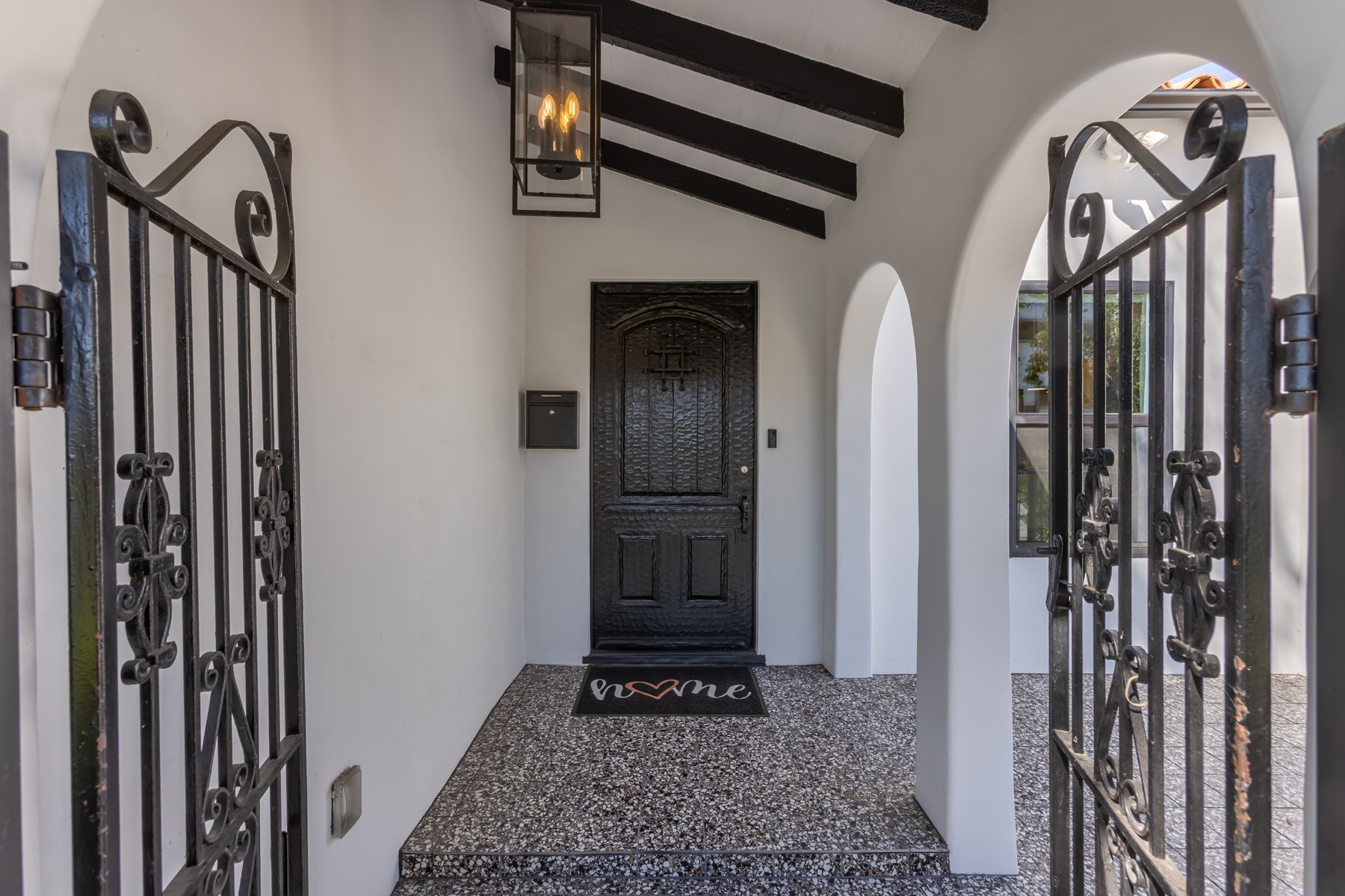 11019 Hortense St, North Hollywood 