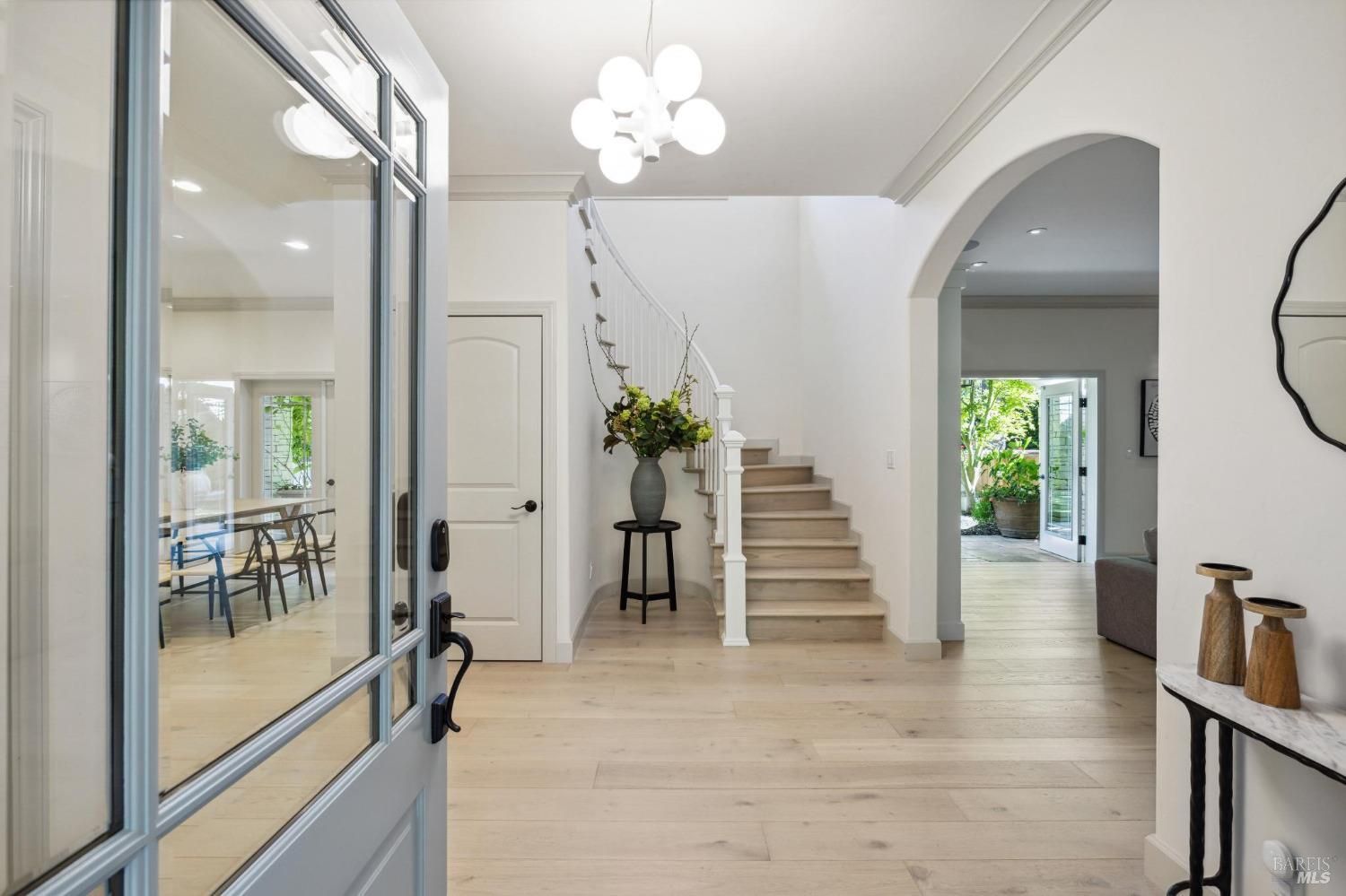 10 Tarry Rd