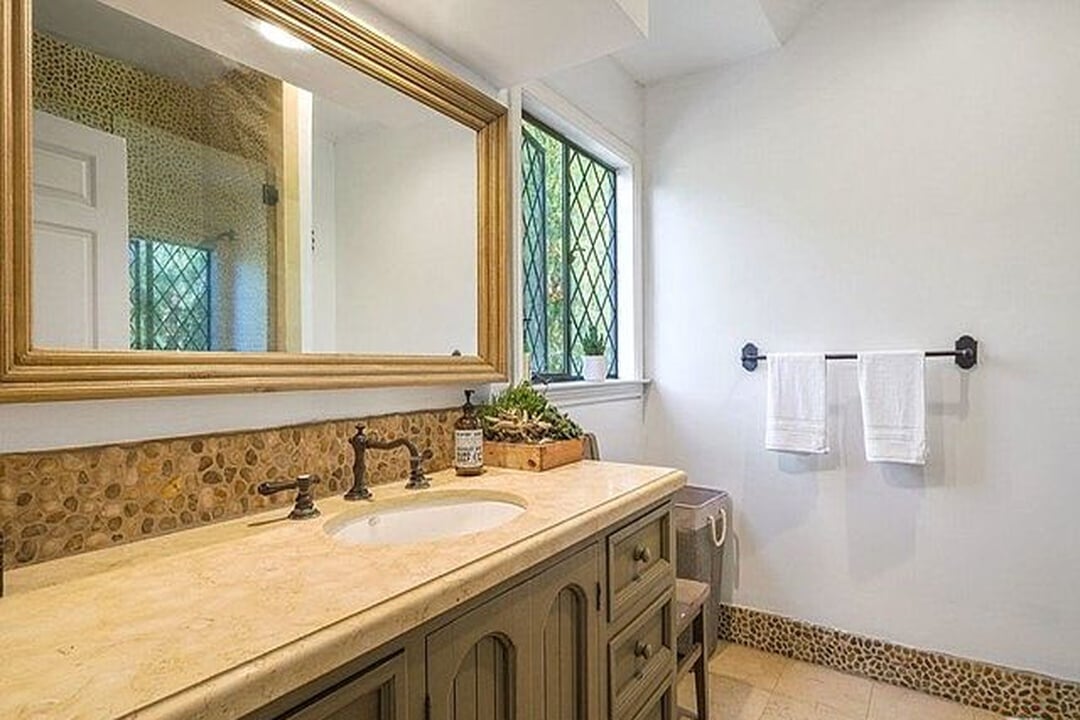Ridge Opulent