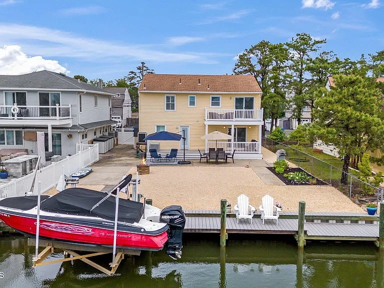 33 Green Island Rd