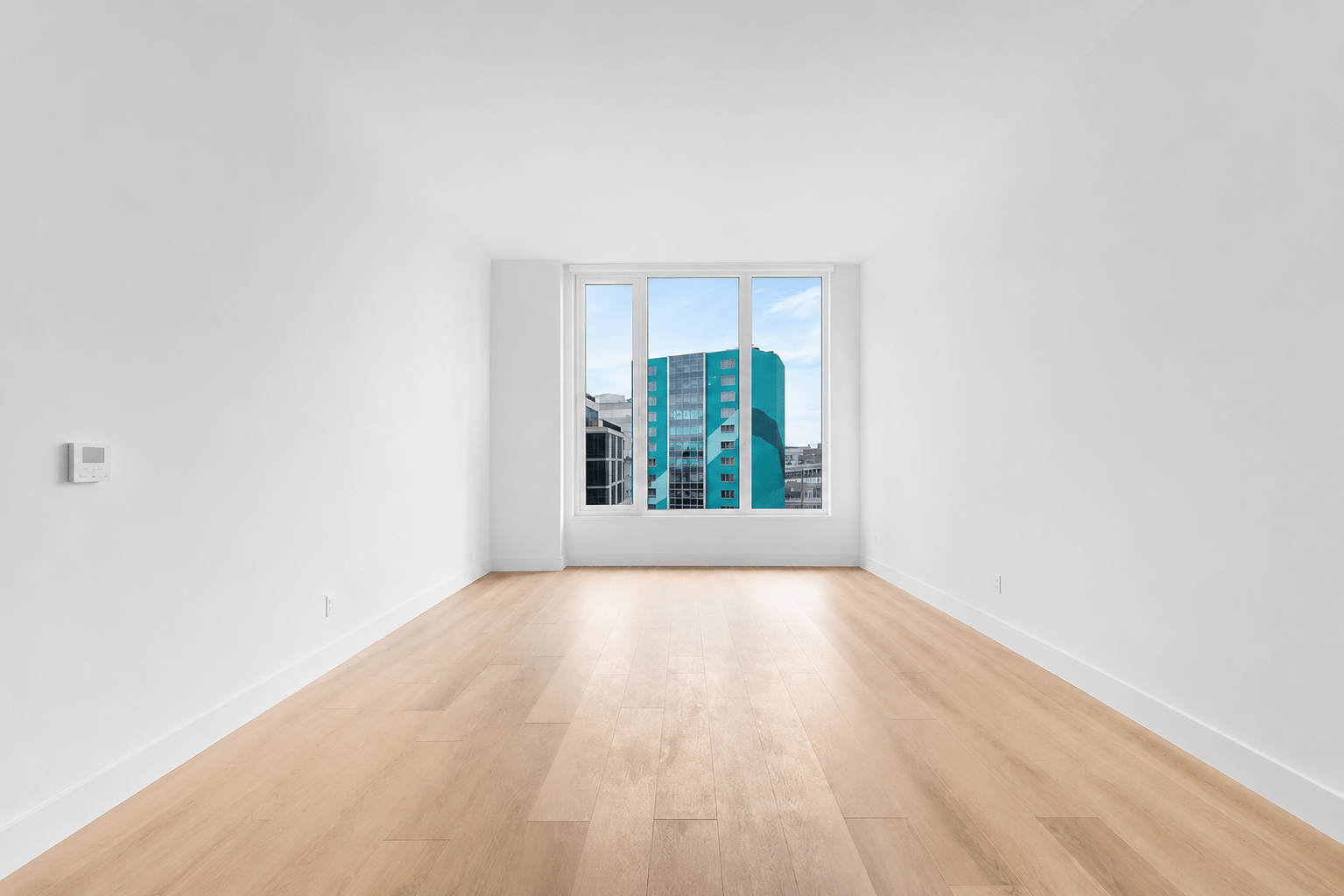 29-17 40th Avenue, 811