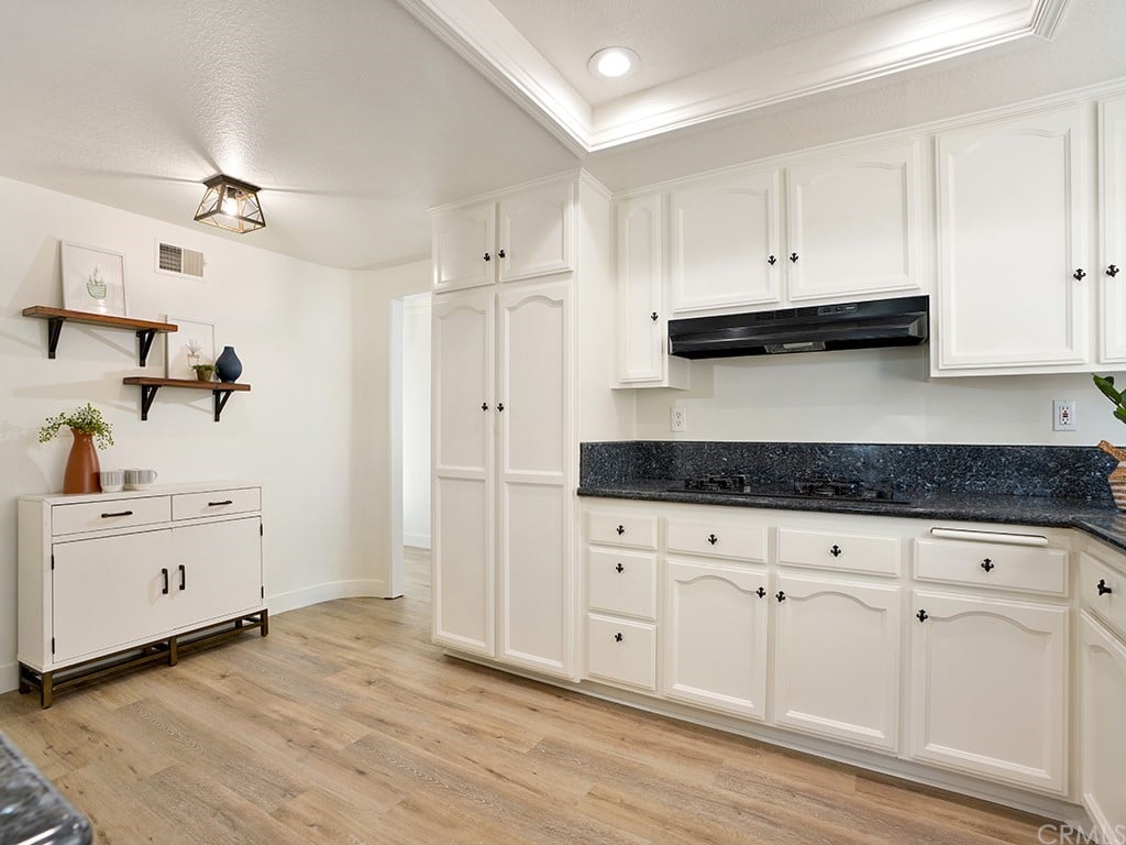 27775 Niguel Village Dr