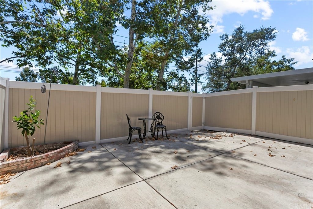 25166 Chestnutwood