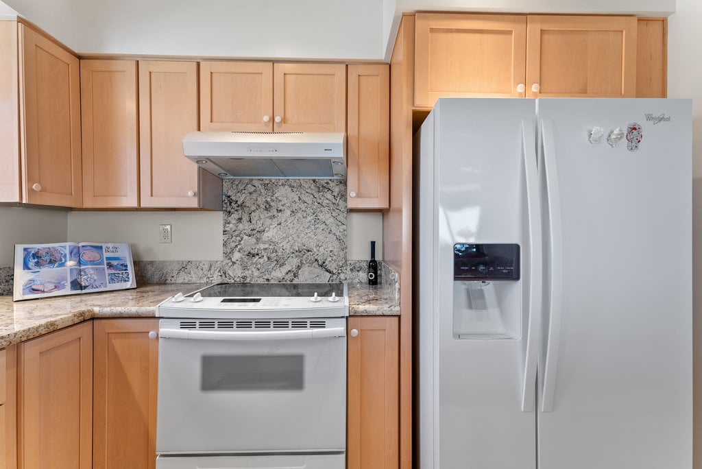 2-2130 E Cliff Dr. #2D