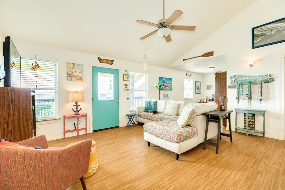 Paradise Found: An Oasis at 1202 Middle Drive, Surfside Beach, Texas