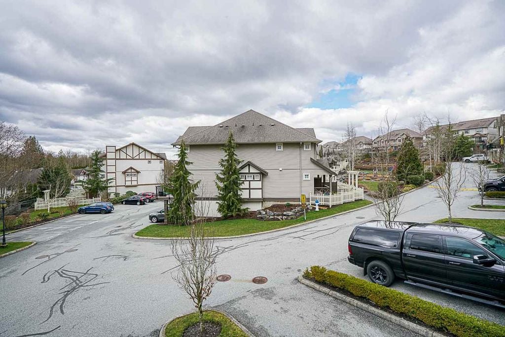 4401 Blauson Blvd, #16