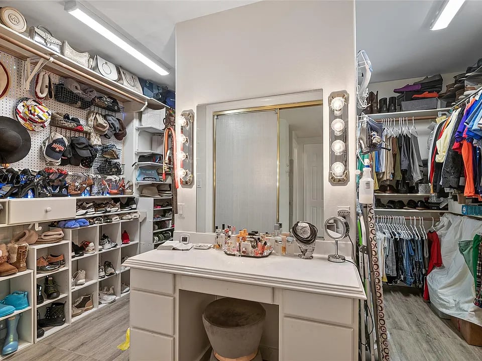 15019 Timbershire Ct