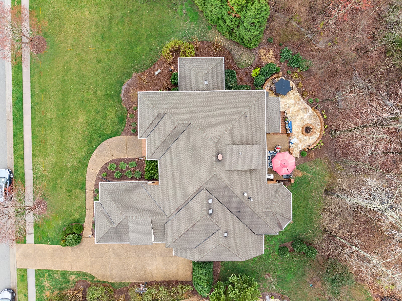 3700 Ellerton Drive