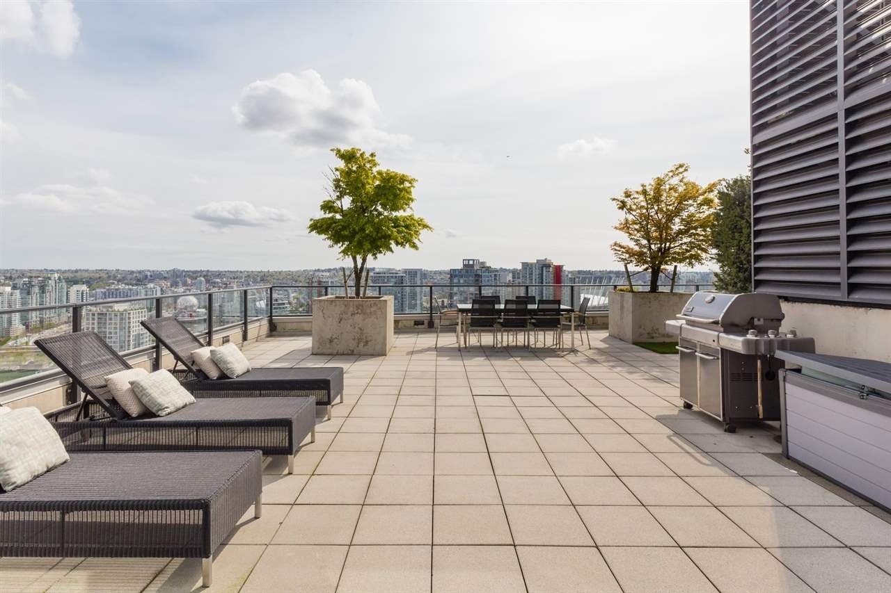 108 W Cordova St, PH3
