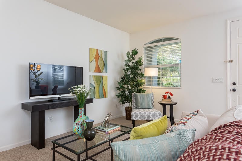 Just Listed! Gorgeous West Sacramento Home