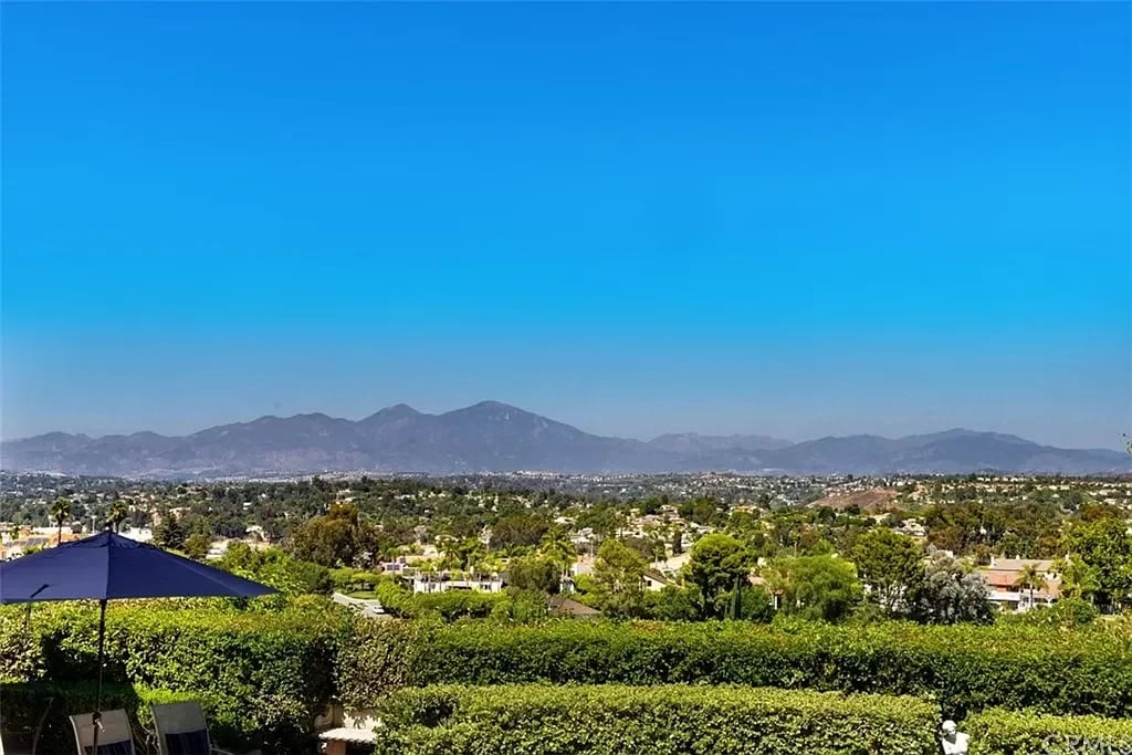 26182 Oroville Pl