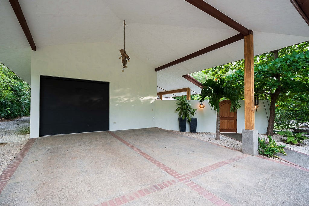 Casa Chiva | Tropical Colonial Estate with Guest House in Hacienda Pinilla, Guanacaste