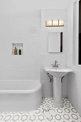 135 Eastern Parkway #5I