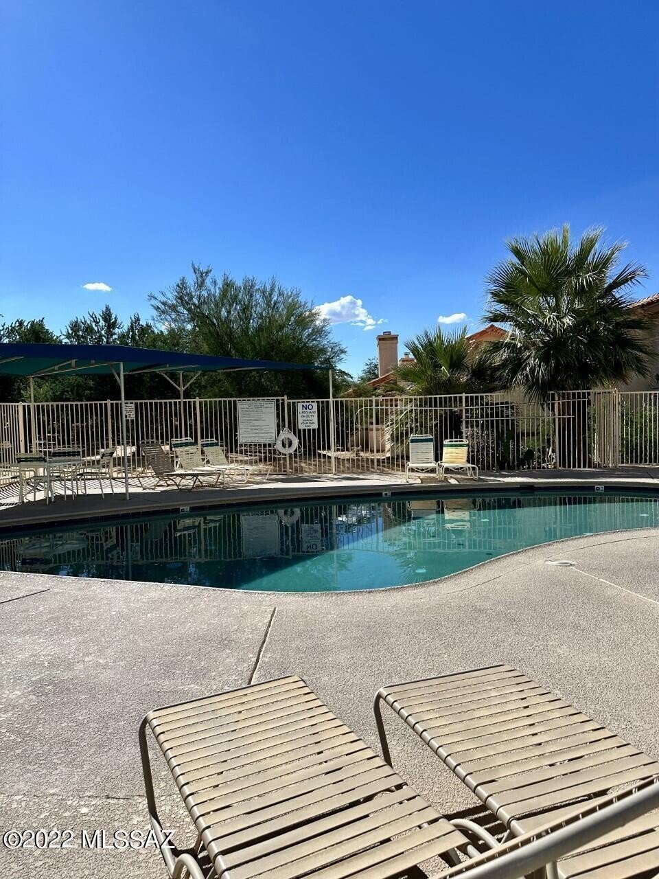 218 E Horizon Cir