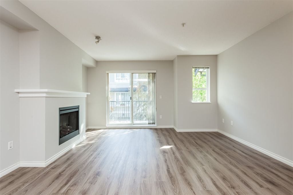 6747 203 St, #157