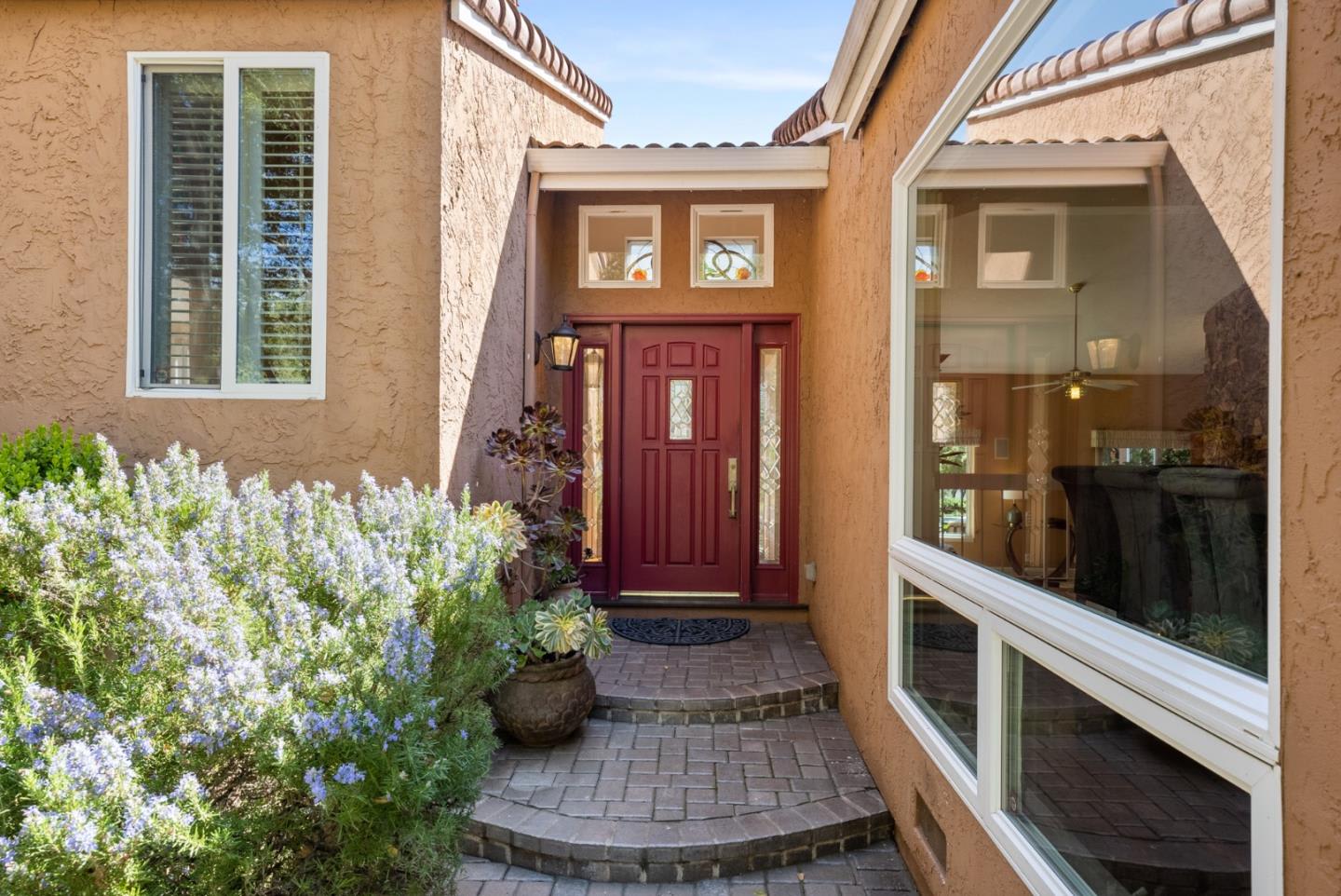 18260 Lakeview Ct Los Gatos, CA 95033