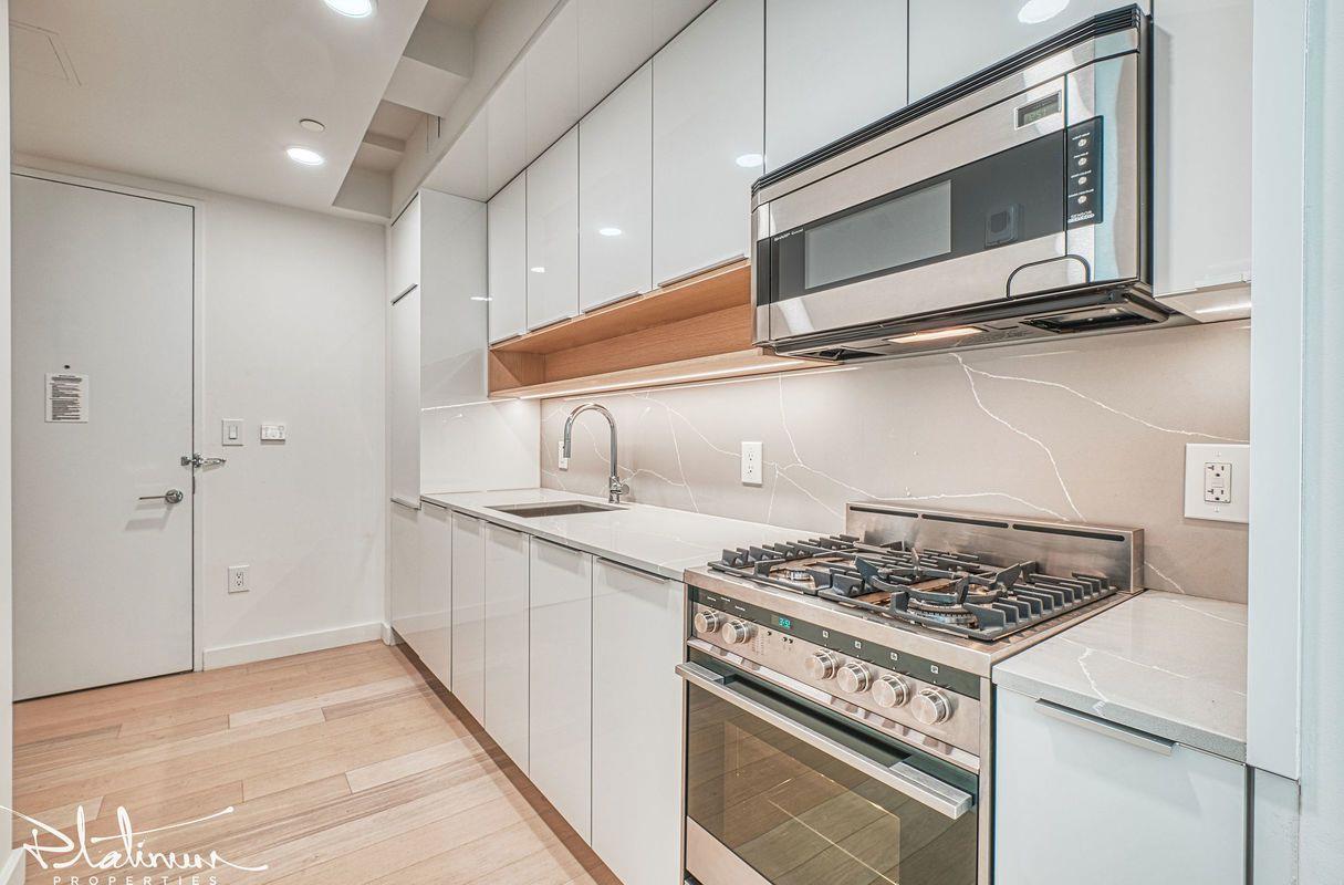 20 Broad Street, Apt 2796