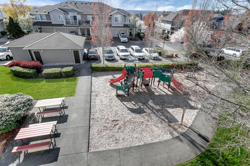 6127 Isaac SE  Avenue, Unit F