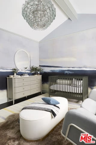 Serene Palazzo