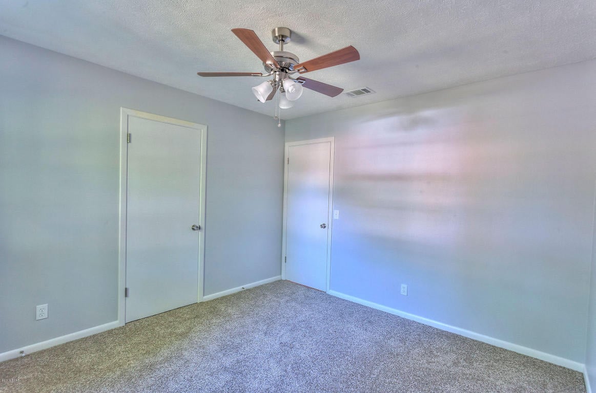 805 JOAN Lane
