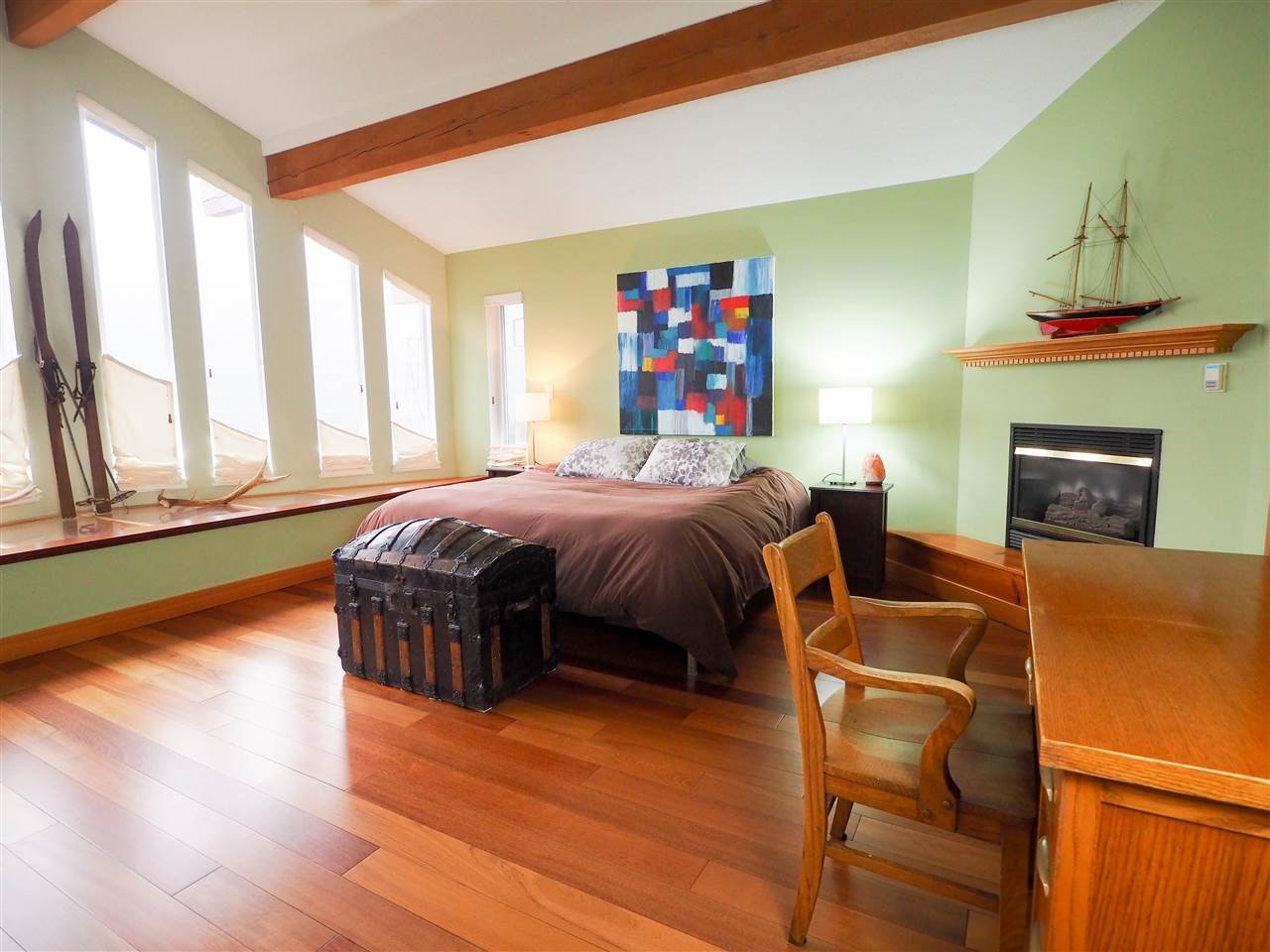 1005 Panorama Pl