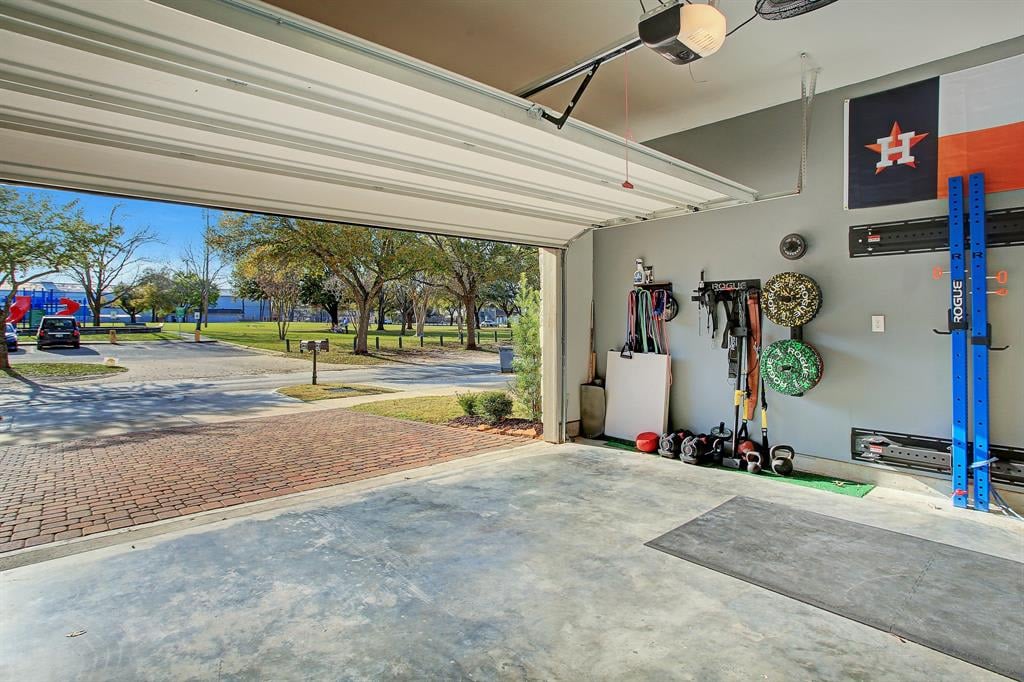3614 Golf Dr