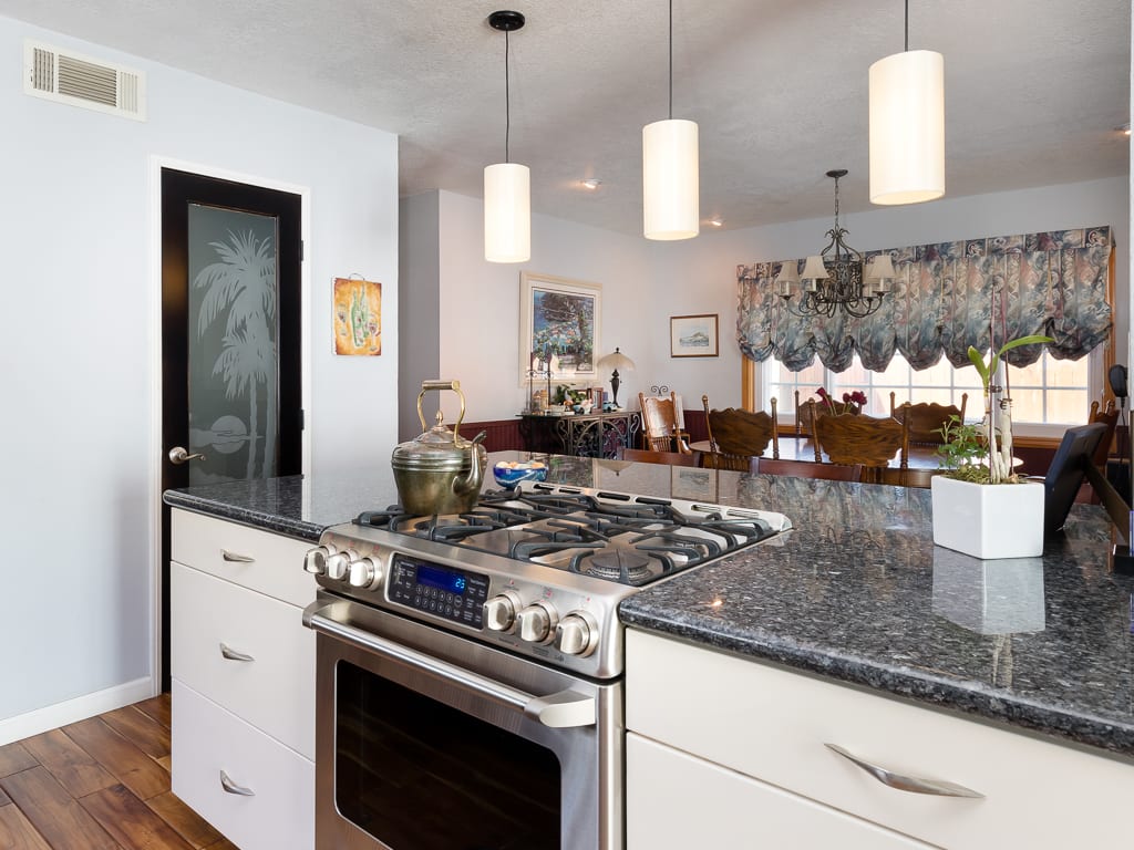 948 Loma Vista St