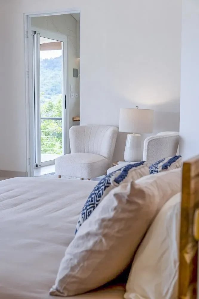 Casa Blanca: Luxury Oceanview 4 Bedroom Uvita Home