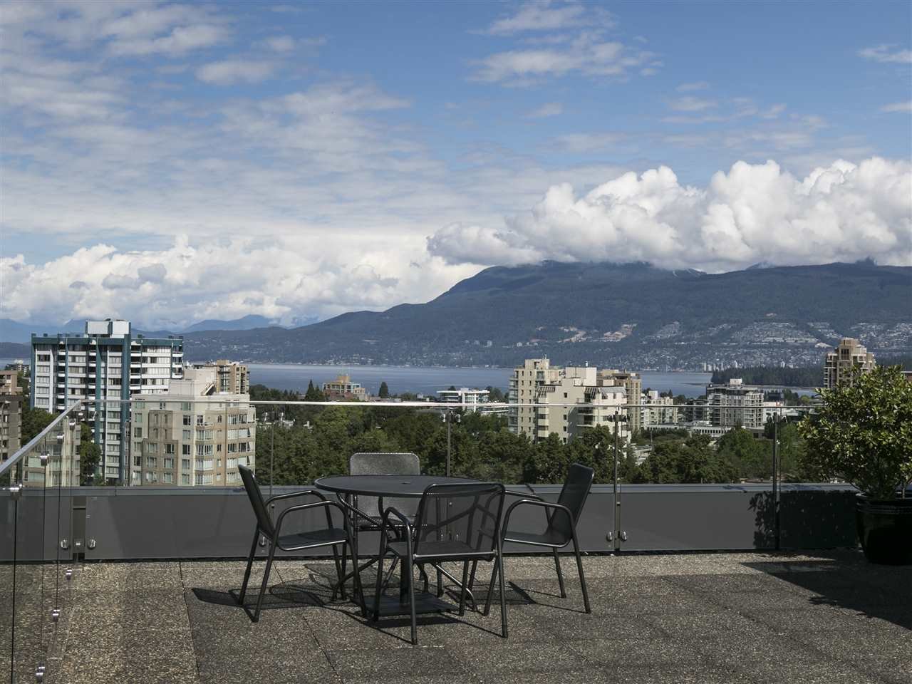 617-1445 Marpole Ave