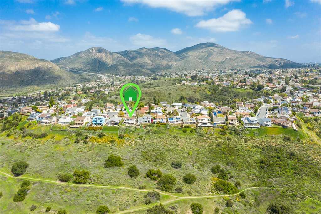 6872 Town View