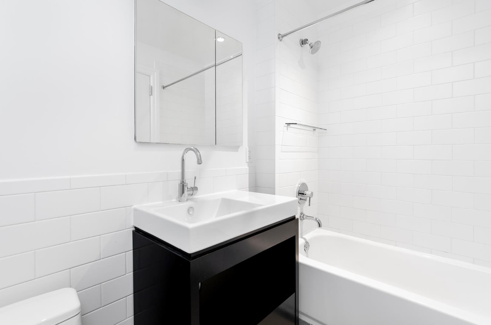 550 West 54th Street, Apt 25X
