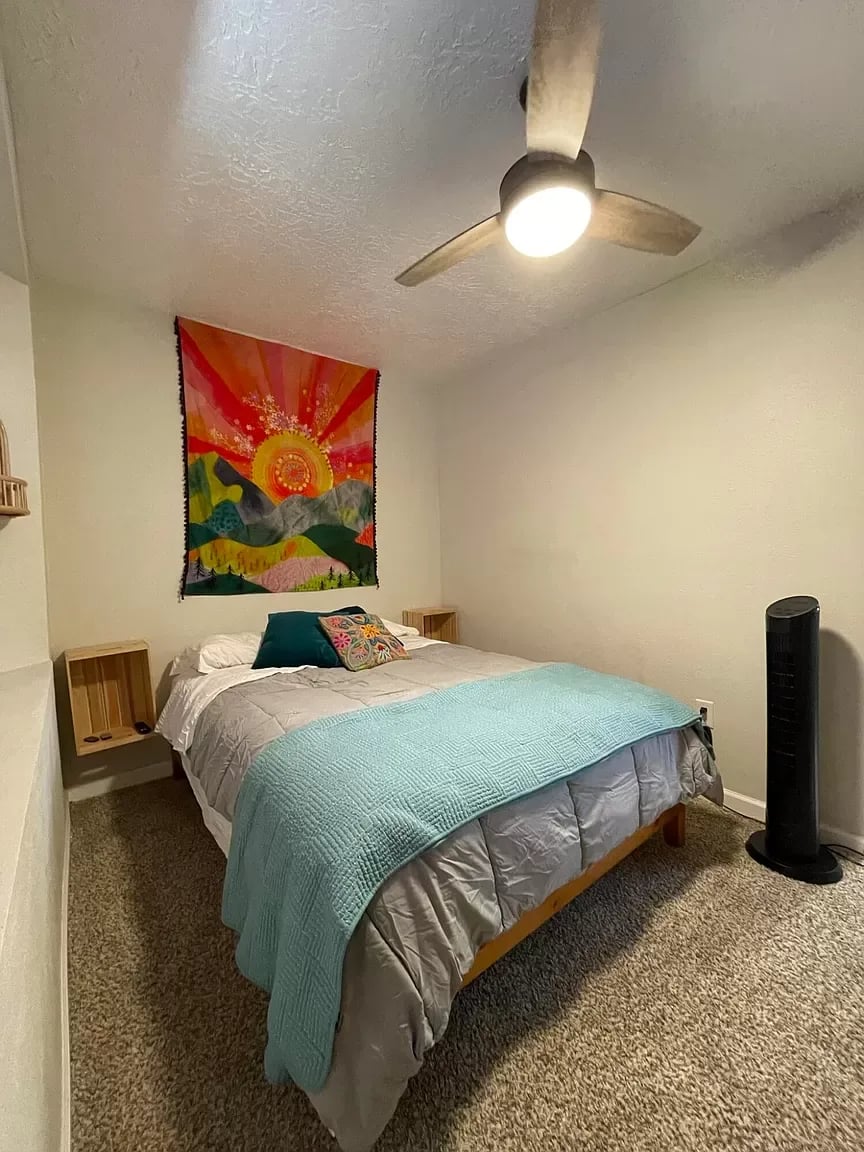 1019 Cerro Vista Rd SW