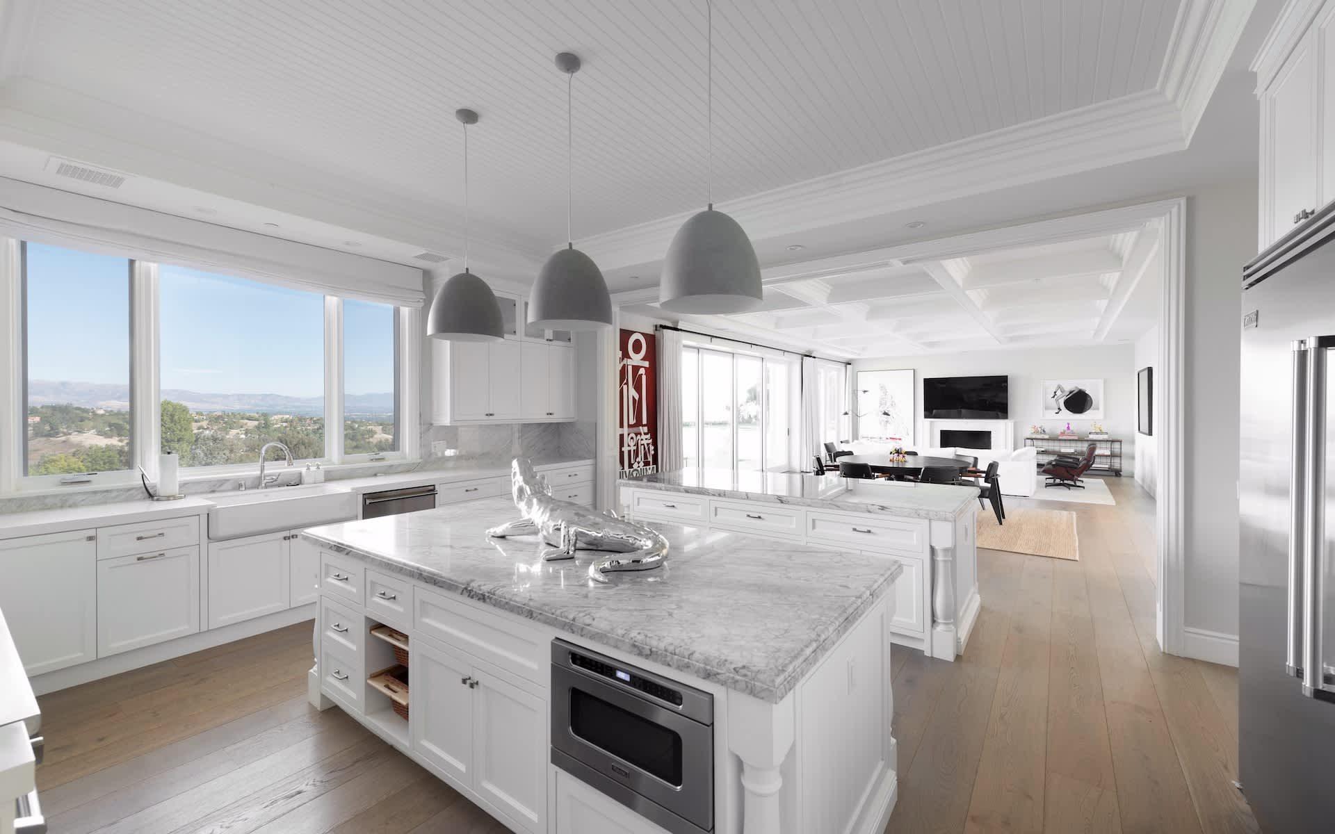 5570 Bill Cody Rd, Hidden Hills Ca