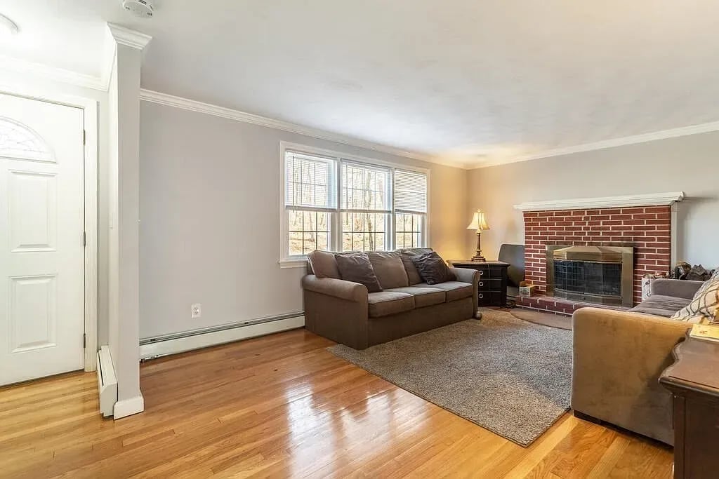 27 Bradford St