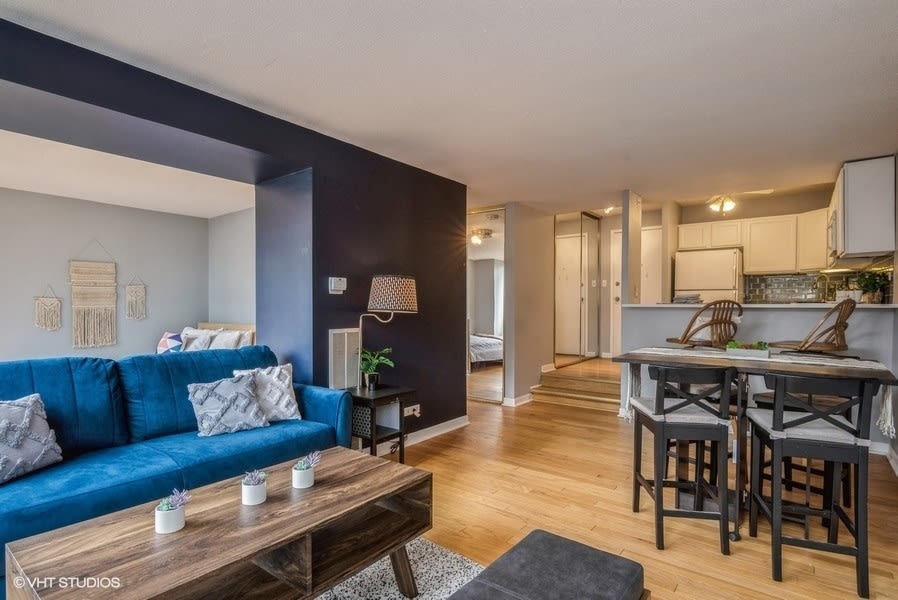 230 E Ontario St Unit 2204