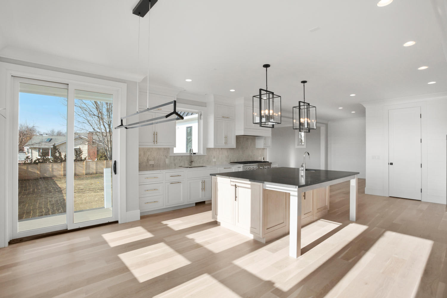 272 Fairfield Beach Rd
