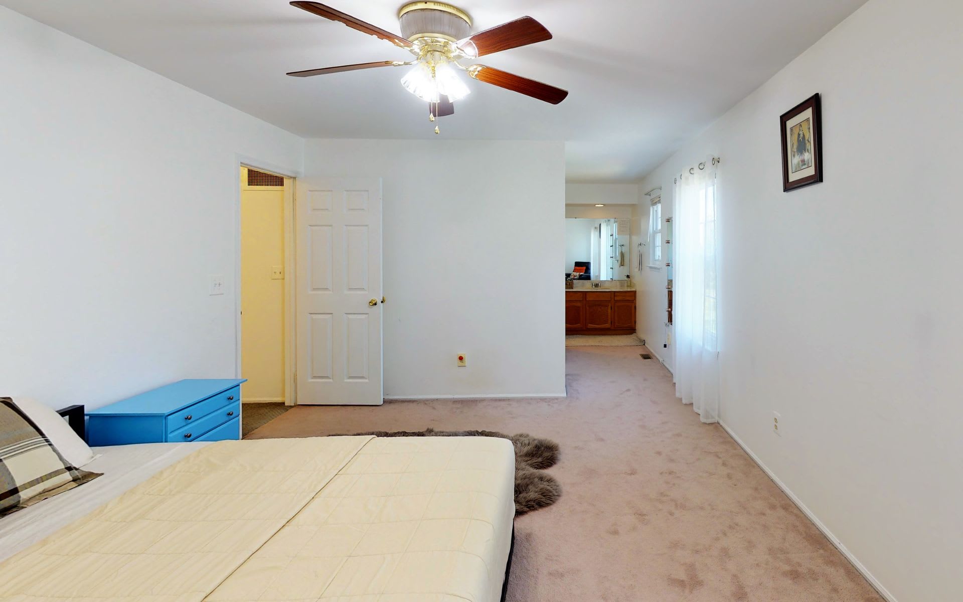 372 HAWKSHEAD WAY