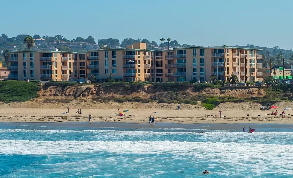 4627 Ocean Blvd #115