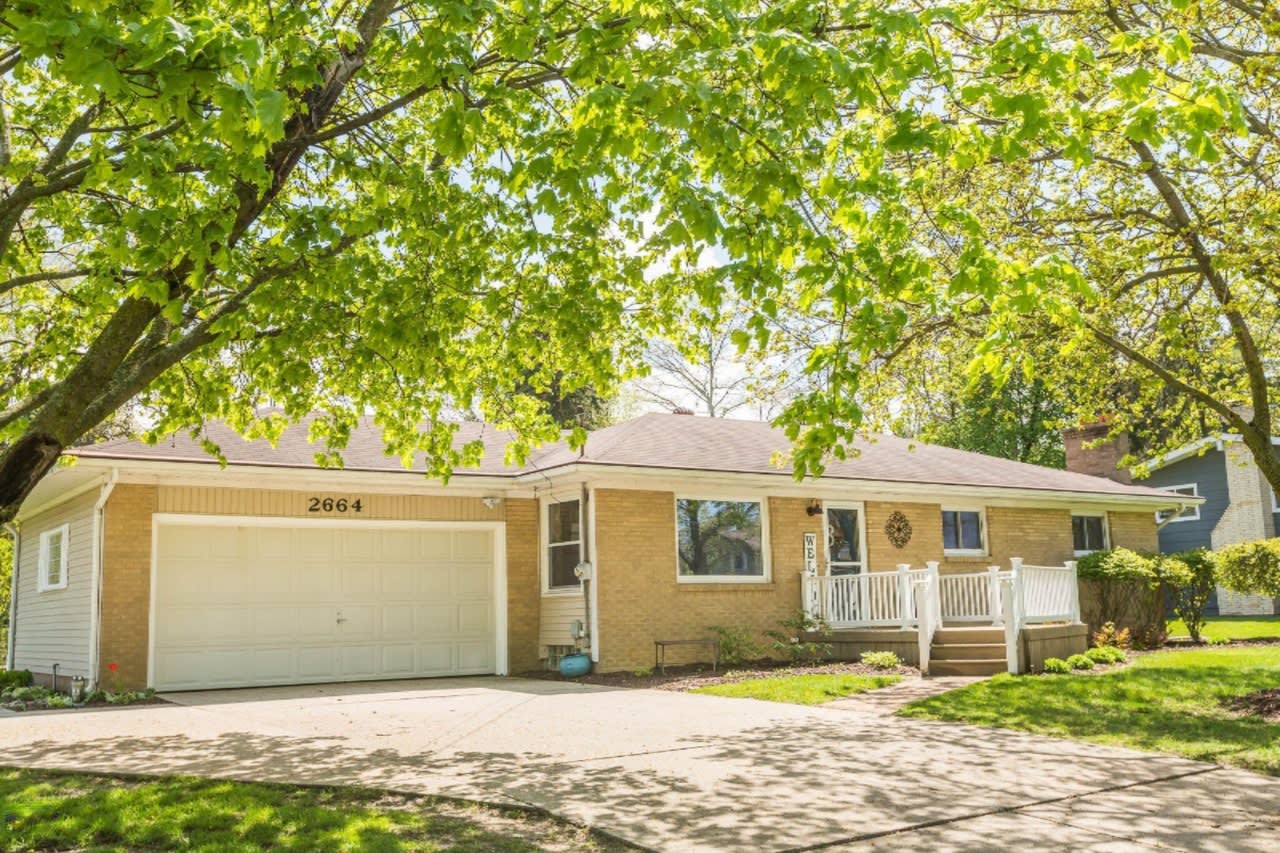 2664 Pinesboro Dr NE
