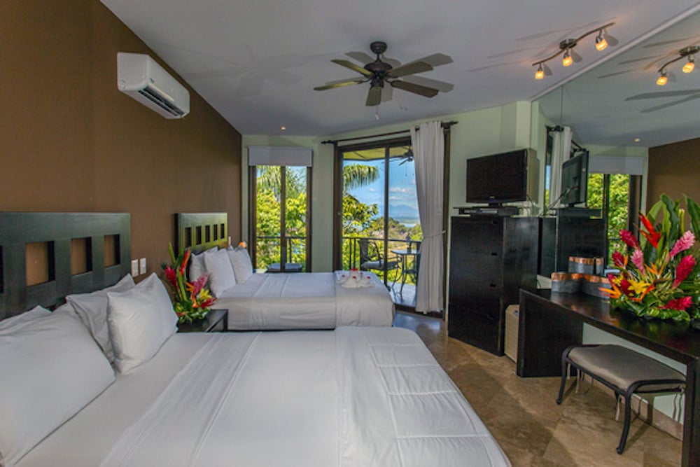 Ocean View Tulemar Villa, Manuel Antonio, Puntarenas