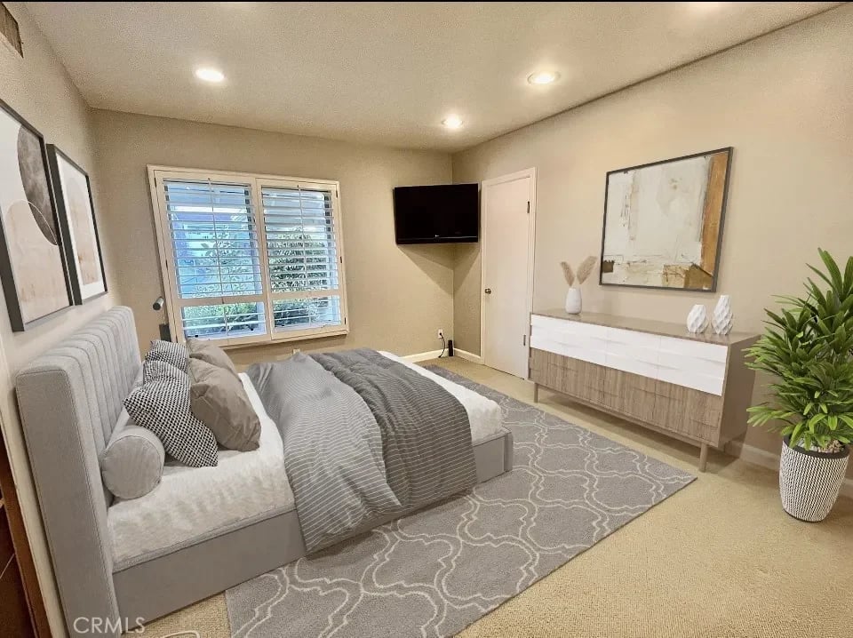 16972 Oak View Dr
