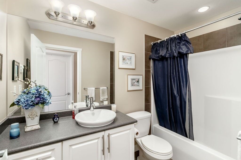 303-2627 Shaughnessy St