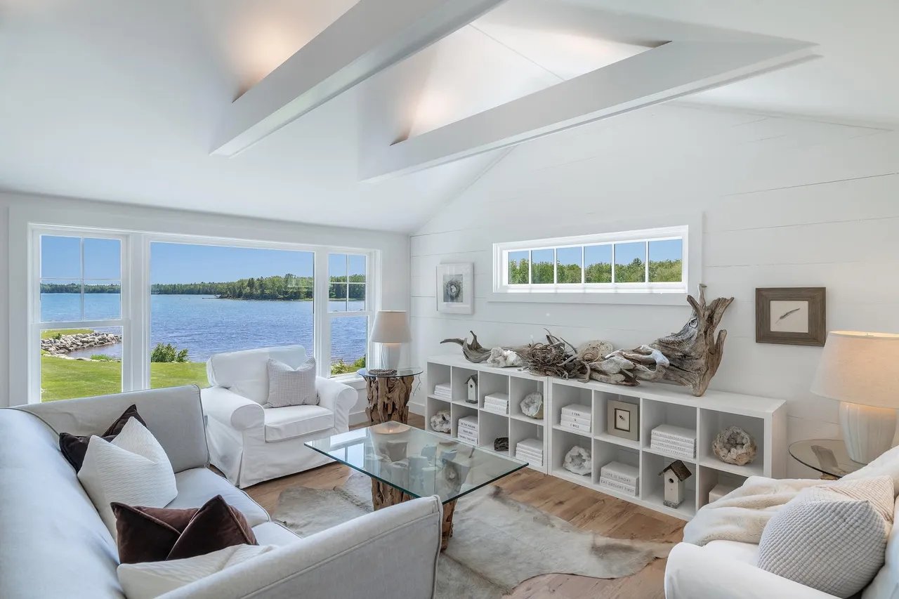 Classic Coastal White: Timeless Maine Interiors