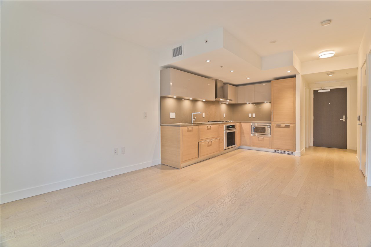 510-7128 Adera St