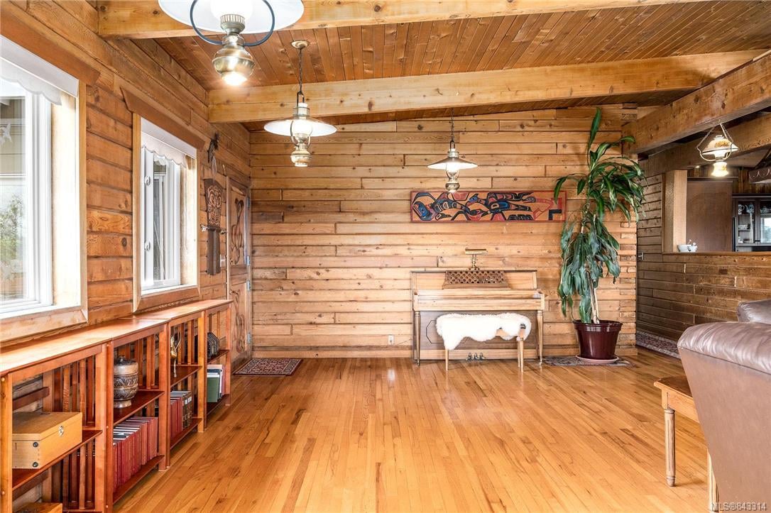 2482 Skedans Rd