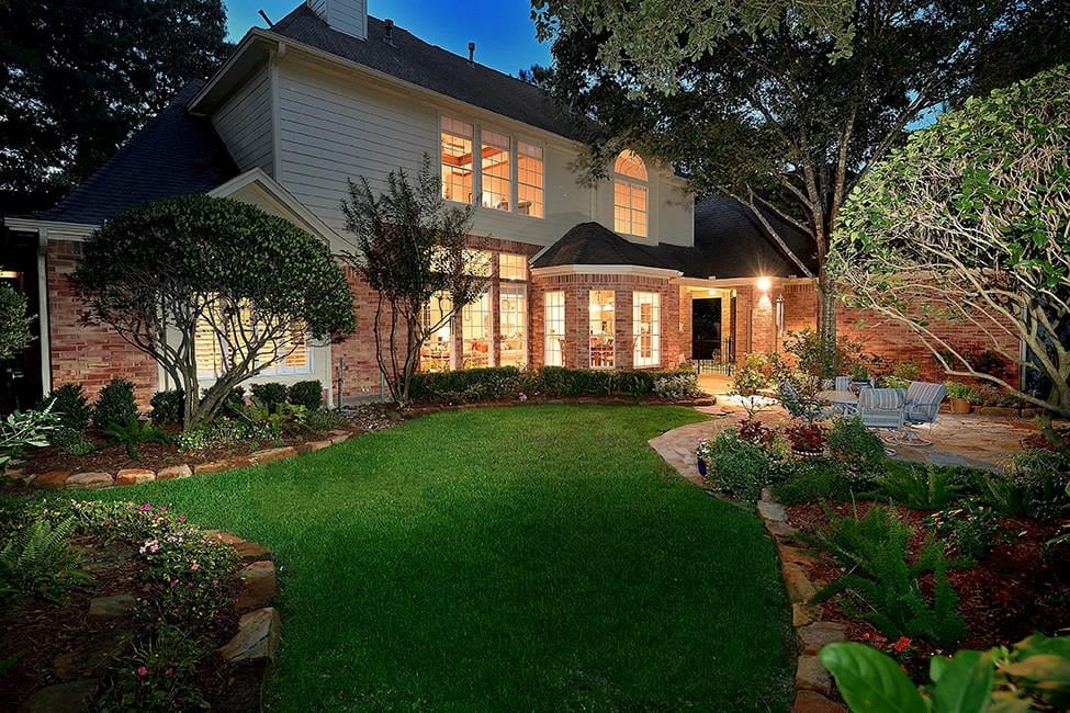10 Windmeadow Place