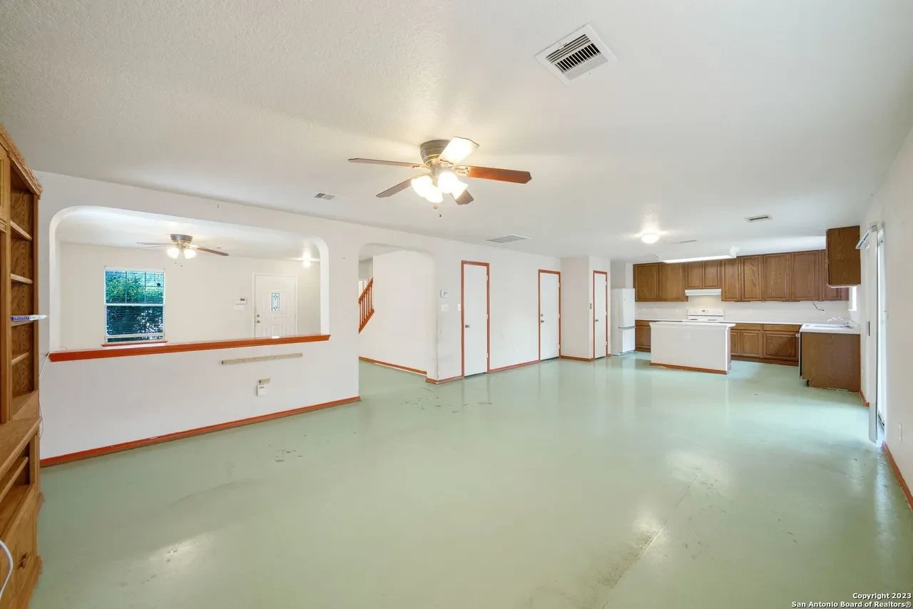 8422 Bluestone Bay