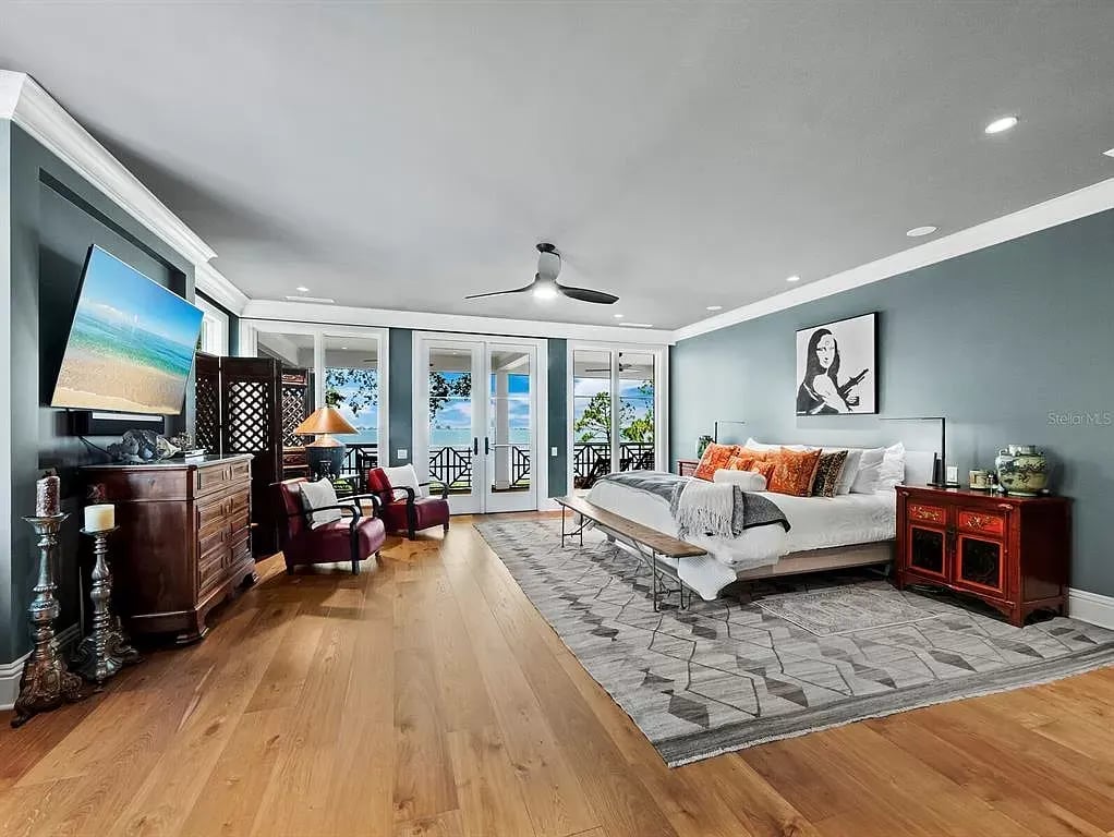 4223 Bay Shore Rd