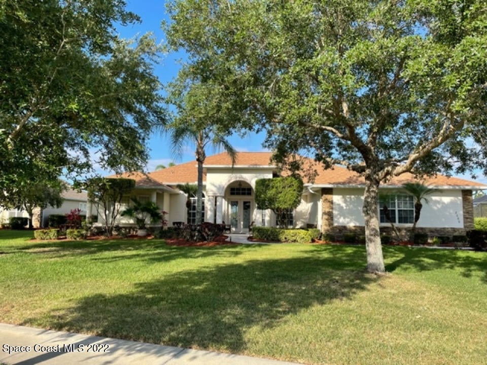 2066 Windbrook Dr