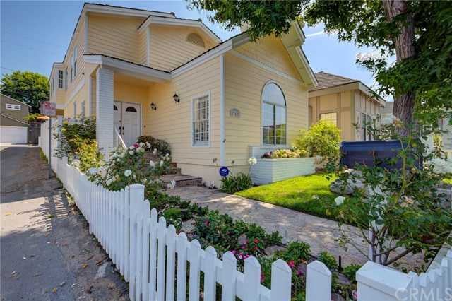 542 Marine Avenue